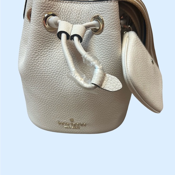 Kate Spade White Shoulder Bag with Drawstring Closure NWT 🚨LOW START🚨 - Picture 9 of 10